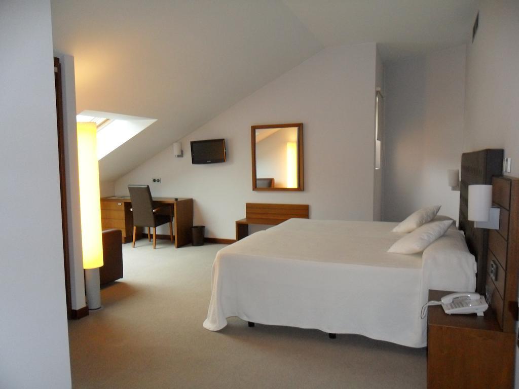 Hotel Anoeta San Sebastian Room photo